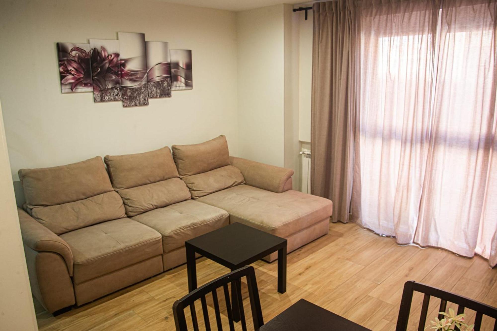 Centro Historico Parking Vt-13960 Apartment Alcala de Henares Bagian luar foto